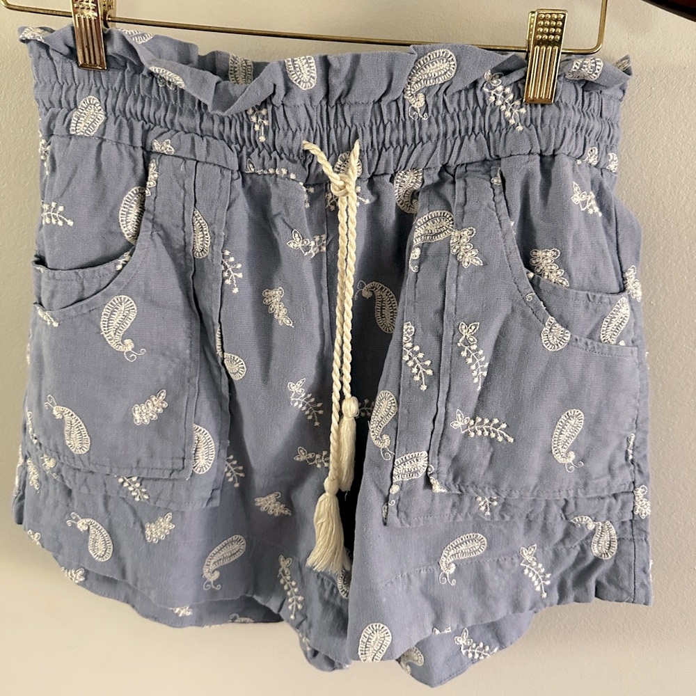 House of Harlow 1960 Blue Embroidered Boho Shorts Size M Tassel Drawstring